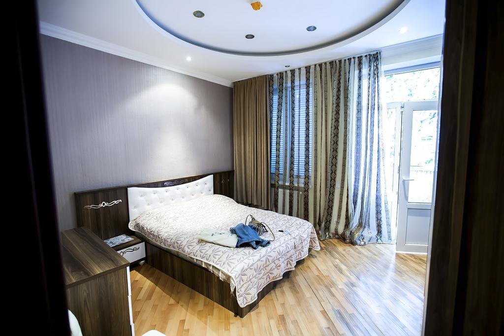 Sweet Home Apartment Tbilisi Quarto foto